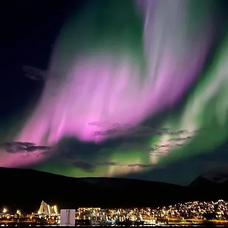 Centrally Located In With Free Parking Tromsø