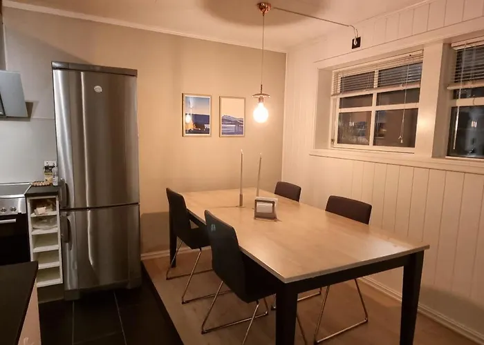 Centrally Located In With Free Parking Тромсё